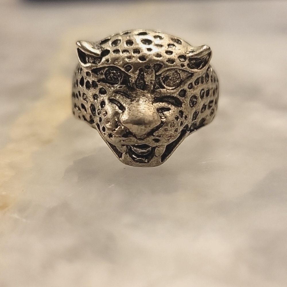 Silver Cheetah Sz 10 Jaguar Leopard Cat Goth Witchy Biker Punk Indie Moto Ring